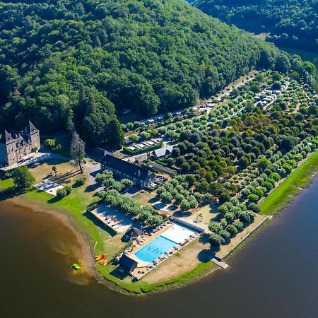 Camping Le château du gibanel Saint-Martial-Entraygues Ngoại thất bức ảnh