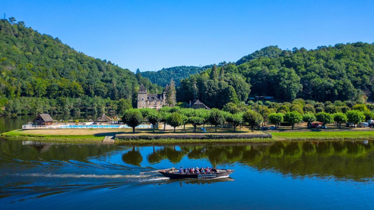 Camping Le château du gibanel Saint-Martial-Entraygues Ngoại thất bức ảnh