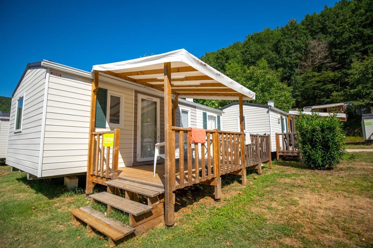 Camping Le château du gibanel Saint-Martial-Entraygues Ngoại thất bức ảnh