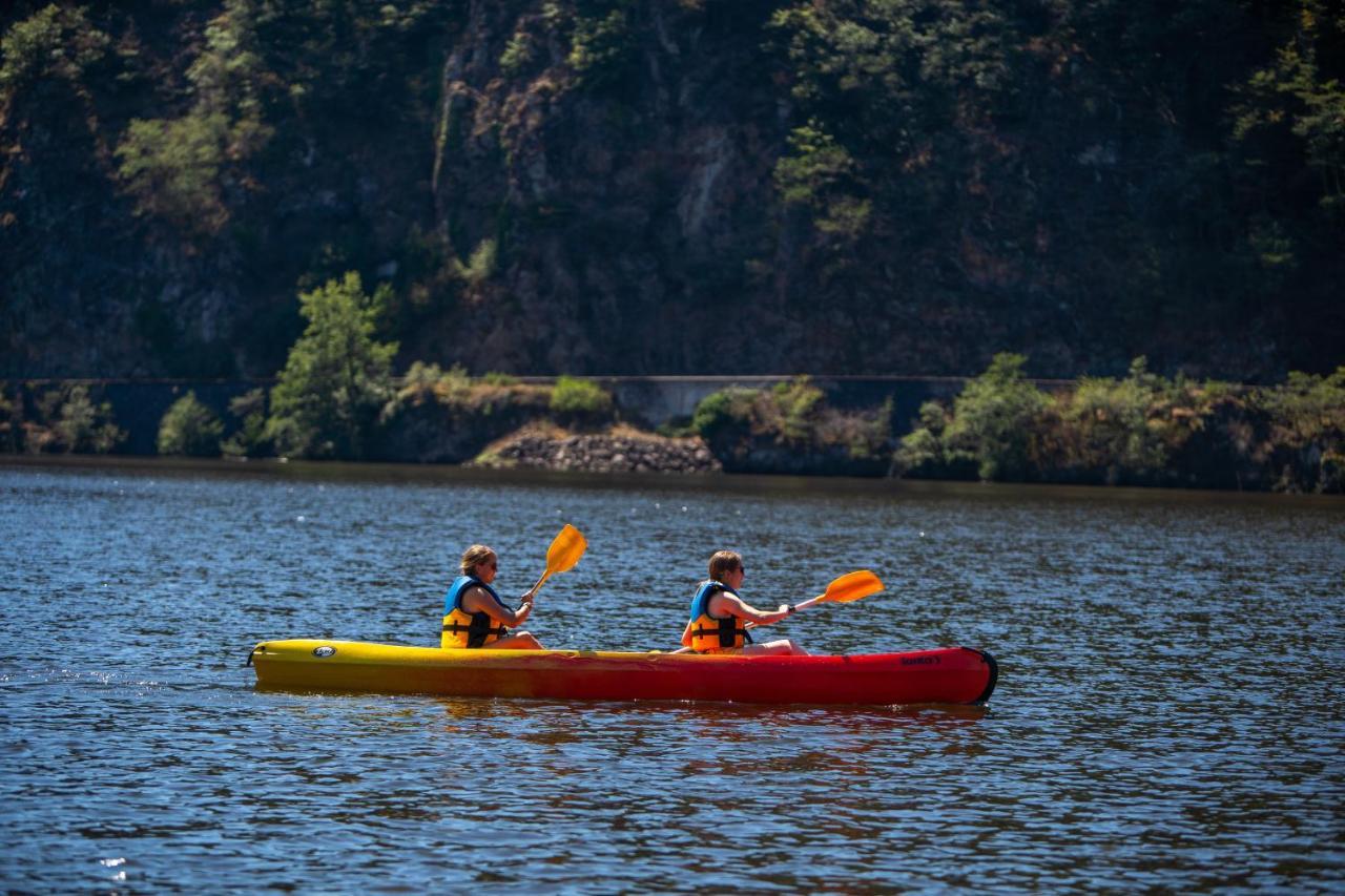 Camping Le château du gibanel Saint-Martial-Entraygues Ngoại thất bức ảnh