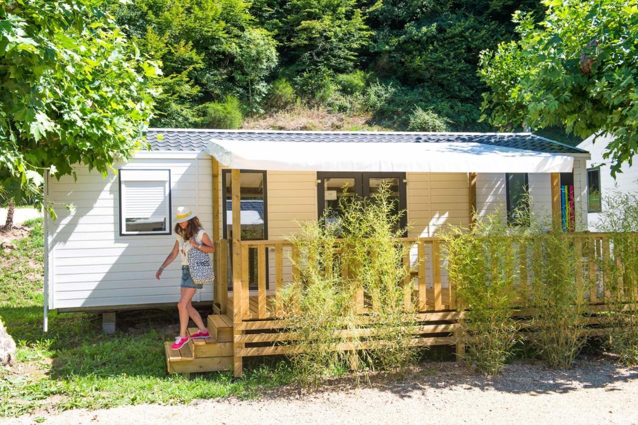 Camping Le château du gibanel Saint-Martial-Entraygues Ngoại thất bức ảnh